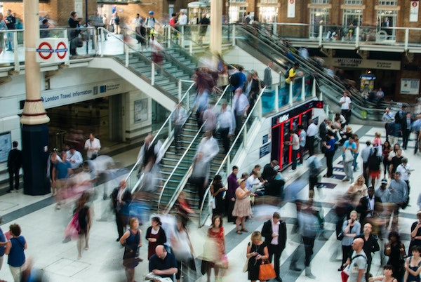 Liverpool Street Front Entrance - lots of people